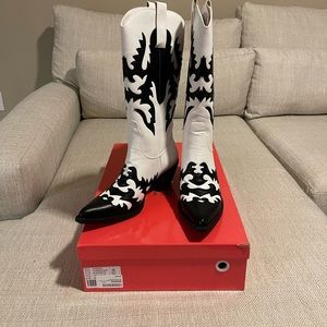 NWOT Cowboy Boots